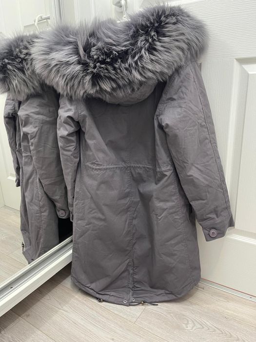 Geaca parka cu blana de vulpe argintie