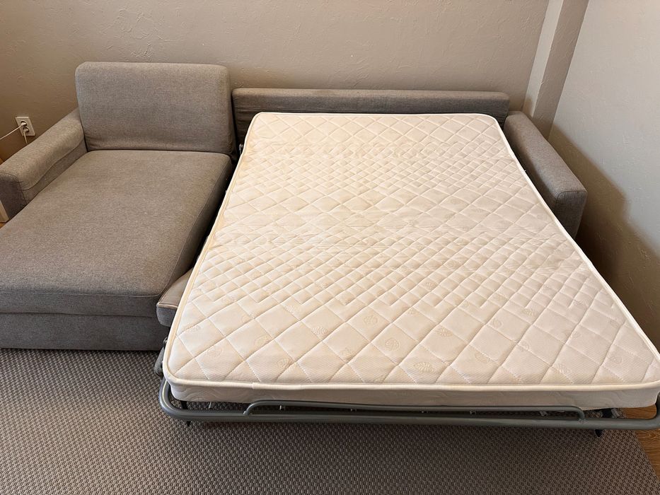 Диван Quadratura серый