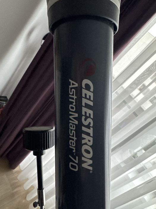 Telescop Celestron Astromaster 70 kit complet