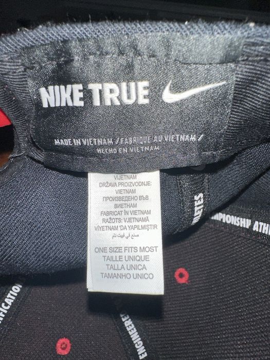 Sapca nike black/red