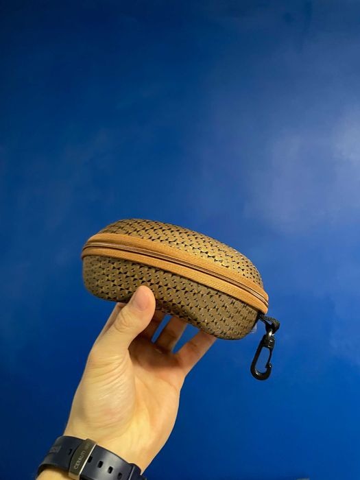 Слънчеви очила - Adidas Abasto и Oakley Prizm double edge; Калъфи