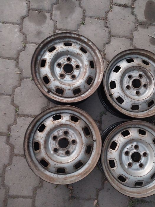 Диски R15 оригинал. На Wolcswagen T4