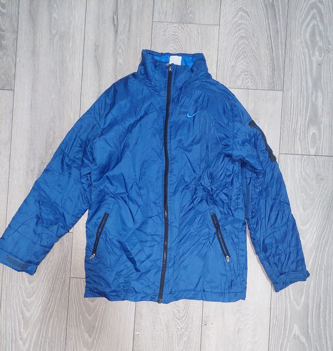Geaca nike albastră