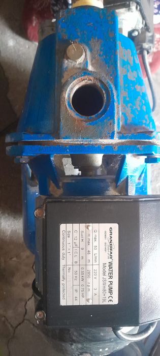 Мотор для воды в хорошем состоянии