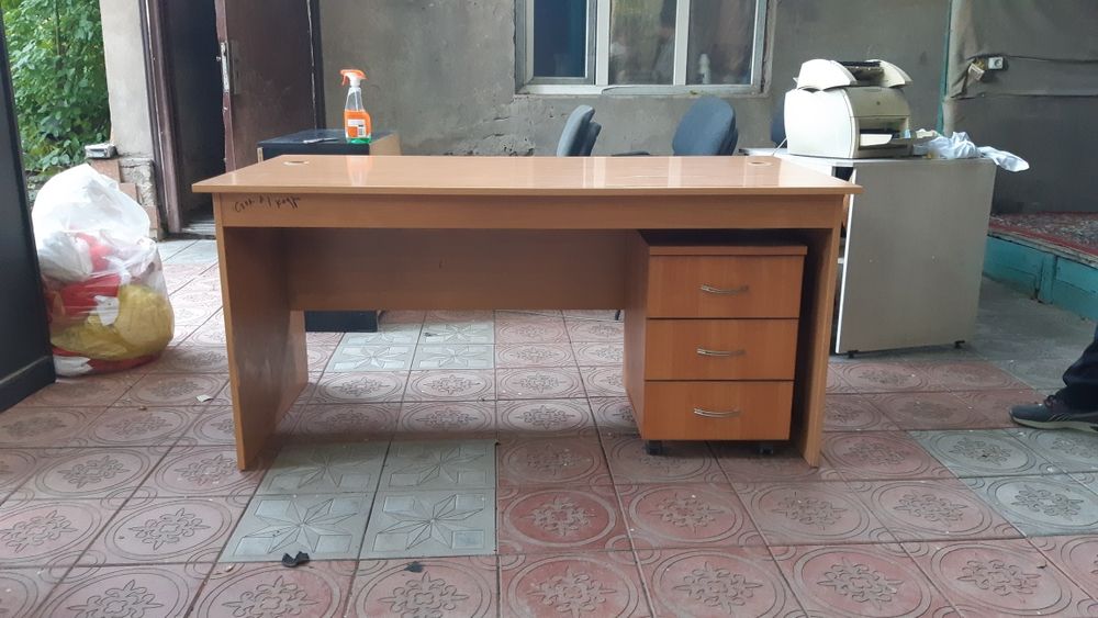 Офисная мебель &