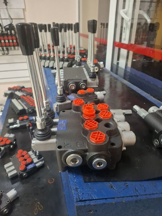 Распределители Насосы гидрозамки