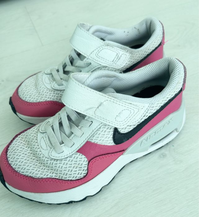 Маратонки Nike/ EU 31