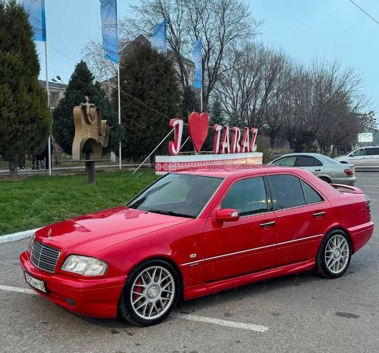 Бампер на мерседес 202 кузов Бампер на Mercedes-Benz W202 C-Class