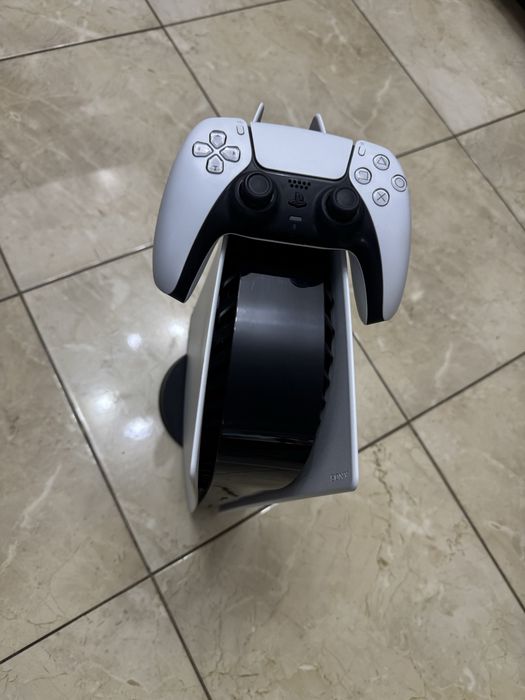 Продам ps5 825gb