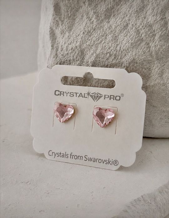 Crystals from SWAROVSKI® в сладък розов цвят