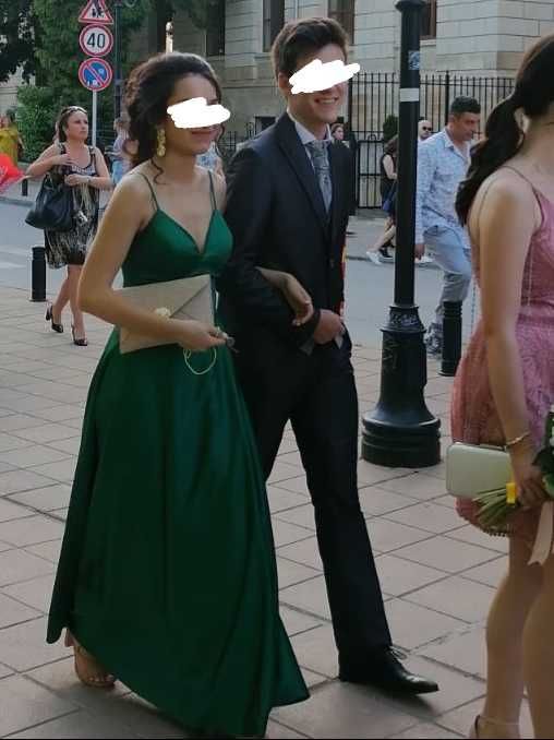 Елегантен мъжки костюм