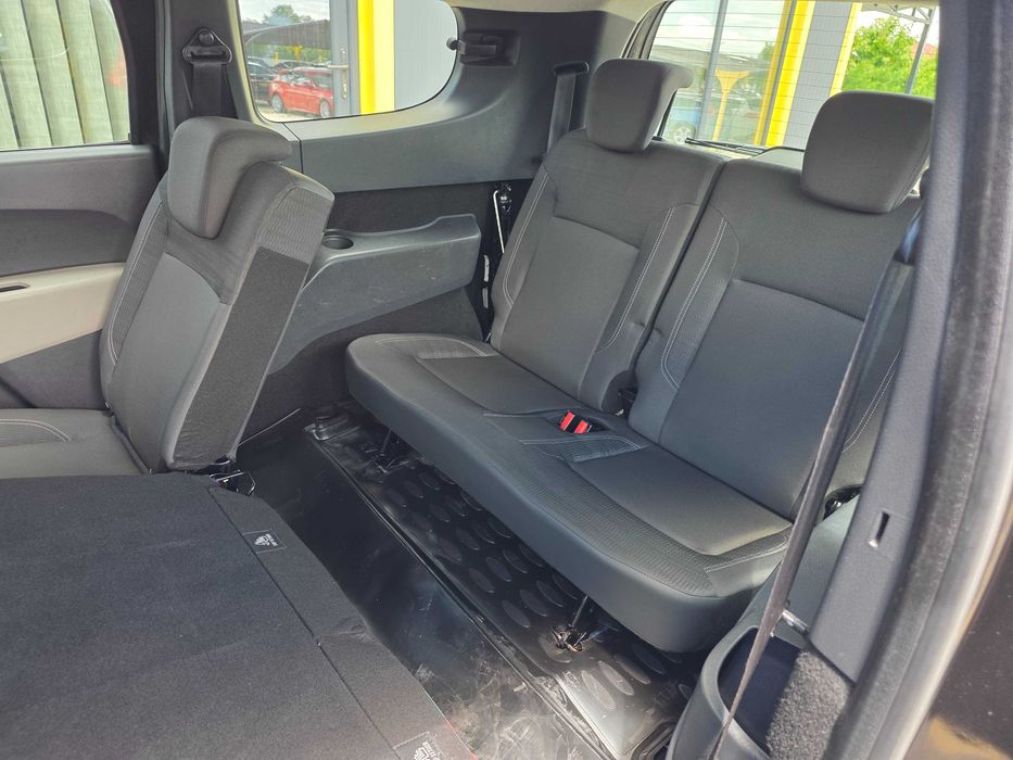 DACIA LODGY 7 Locuri (1.5 dCi) – De Închiriat / Rent a Car