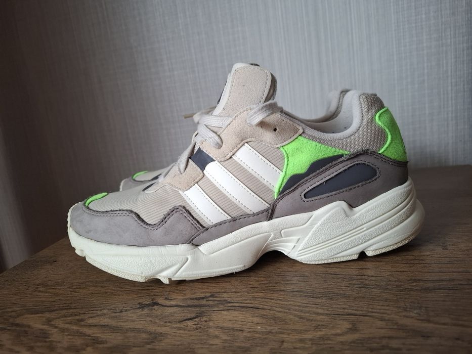 Adidas Yung - 96 маратонки 42 номер.