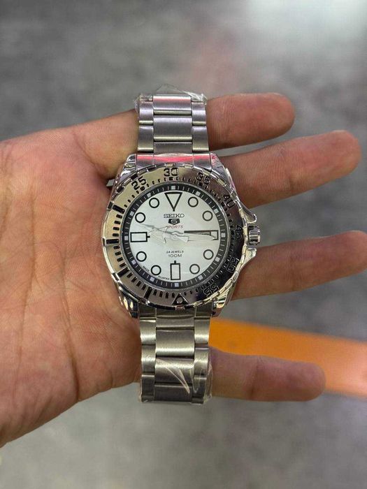 Часы наручные мужские