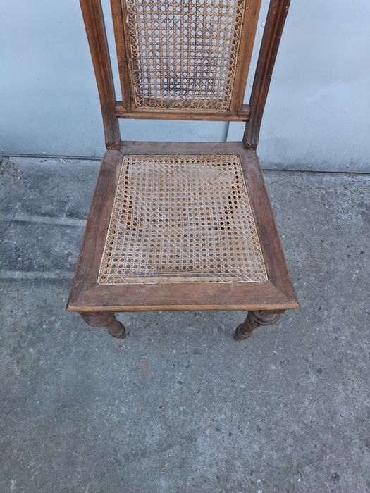 Старинен стол 1880година