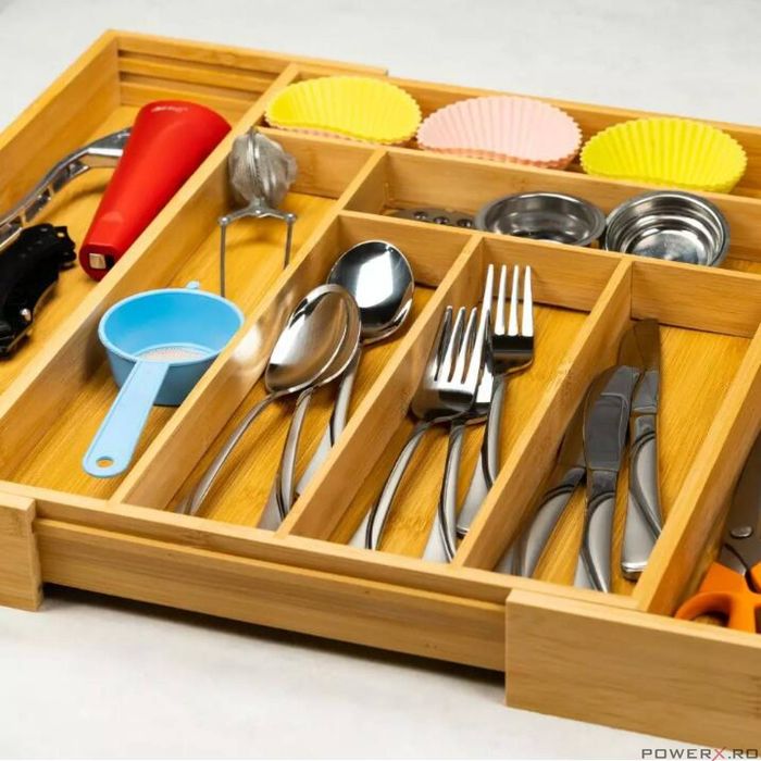 Cutie pentru tacamuri din bambus, cu 8 compartimente, pentru sertar,