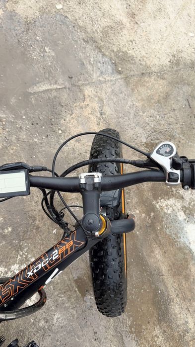 Bicicleta electrica cu roti late