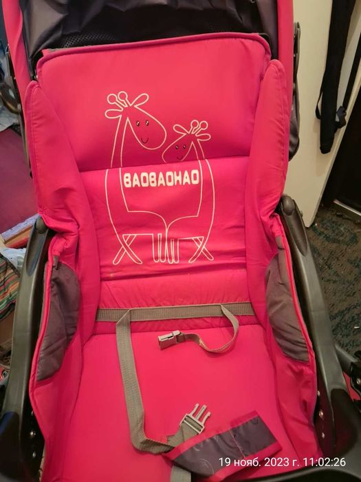ДЕТСКАЯ КАЛЯСКА прочная, удобная, красивая.