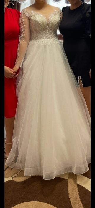 Vand rochie de mireasa