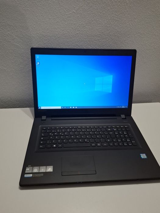 Laptop Lenovo 17.3 inch , i5 gen6 , ssd 256g