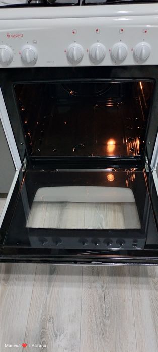 Продам газ плиту