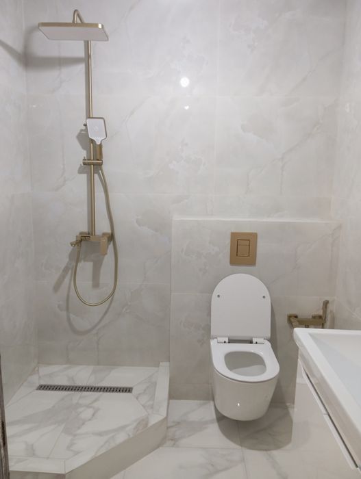 кафельщик, плиточник, укладка кафельной плитки, керамогранита, кафеля