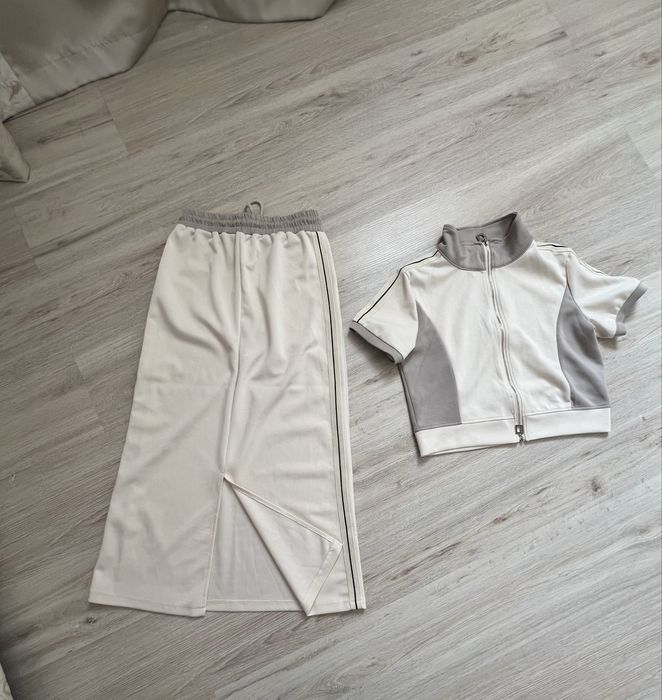 продается женские вещи