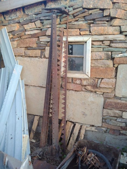 Продам запчасти на косилку