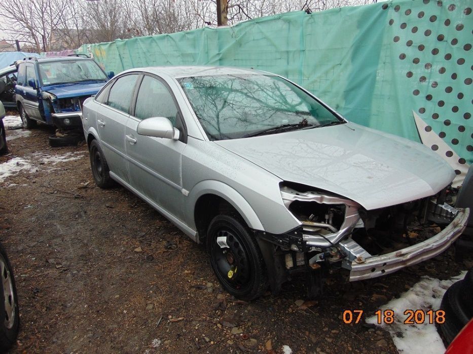 Capota Opel Vectra C Facelift 2005-2008 Signum dezmembrez Vectra C 1.9