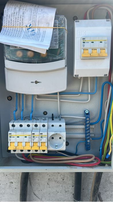 Услуги электрика с опытом