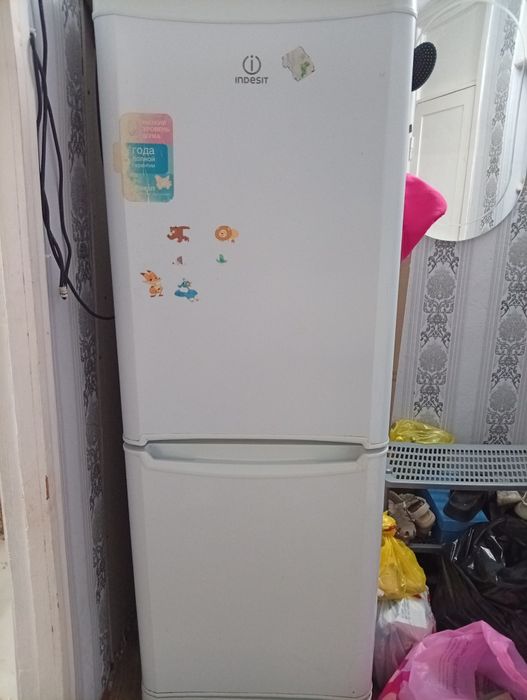 Продам холодильник