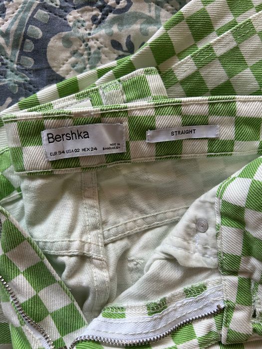 Широк панталон (тип дънки) Bershka
