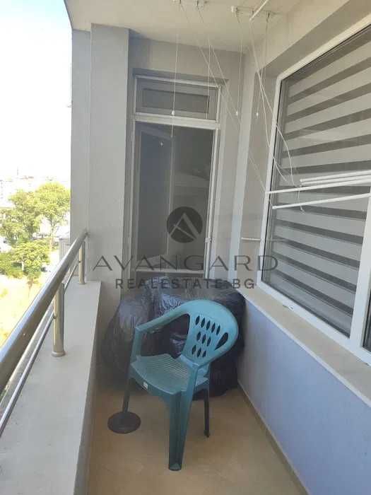 Продава се Тристаен апартамент в Пловдив, Кючук Париж - 75 кв.м за 1496 €/кв.м - Снимка #11