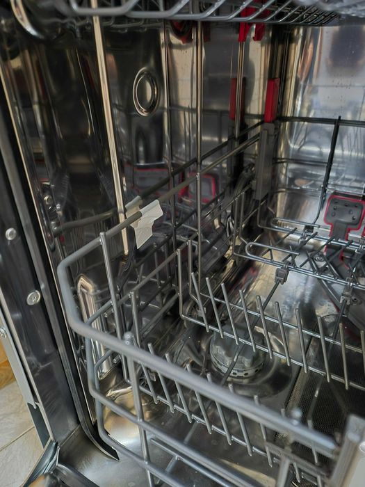 Съдомиялна за вграждане WHIRLPOOL WIO 3T133 PLE ИНВЕРТОРЕН МОТОР