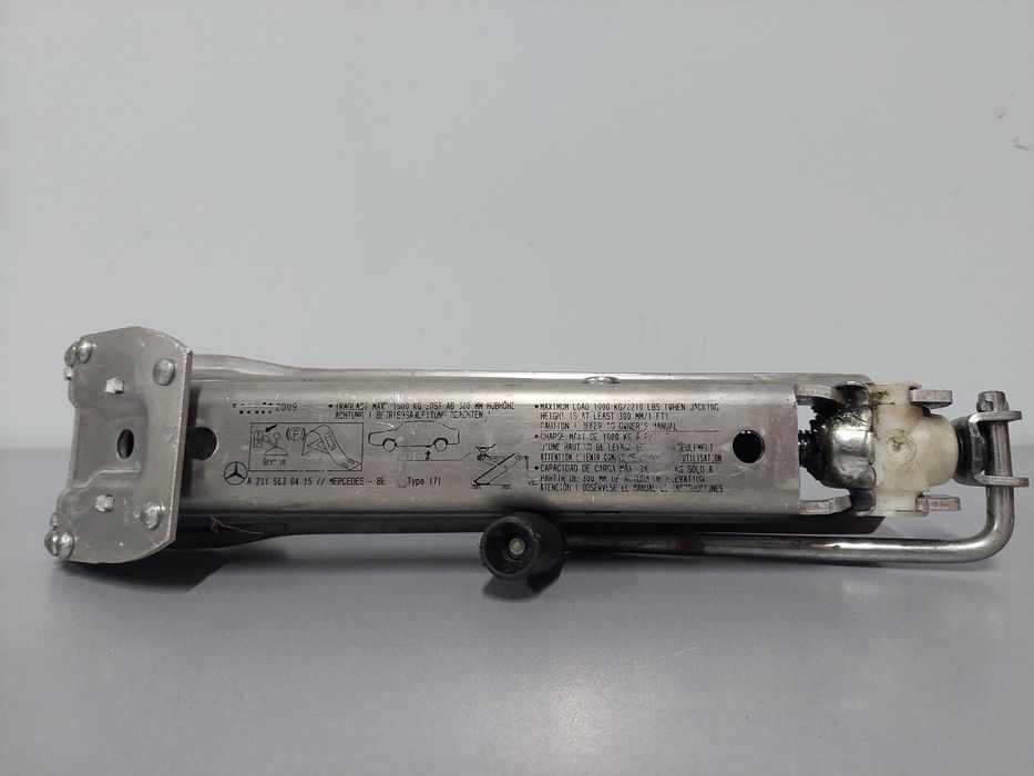 Cric AUTO Aluminiu OEM Mercedes A Class B Class CLA GLA CITAN
