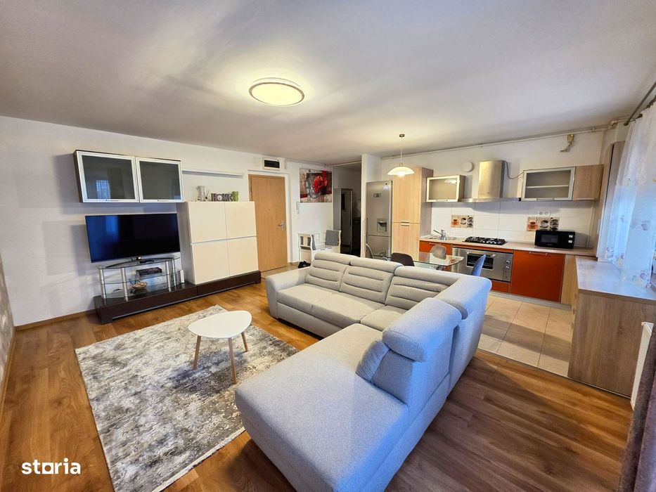 Inchiriez apartament cu 3 camere - 80 mp utili + 2 locuri de parcare
