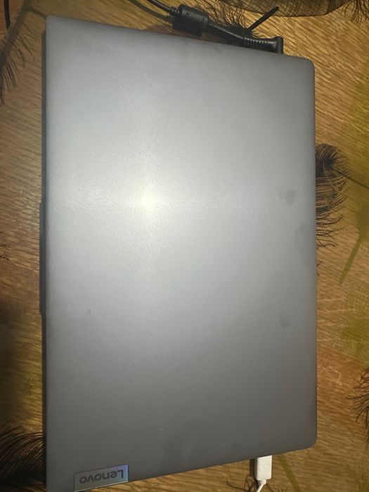 Lenovo IdeaPad Slim 3 15 abr8 amd ryzen 7 7730u Nou