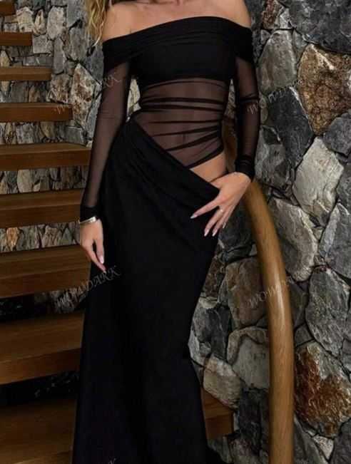 Черна дълга рокля с мрежа и голи рамене - размер XS