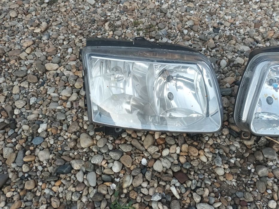 ляв и десен фар за фолксваген поло VOLKSWAGEN POLO