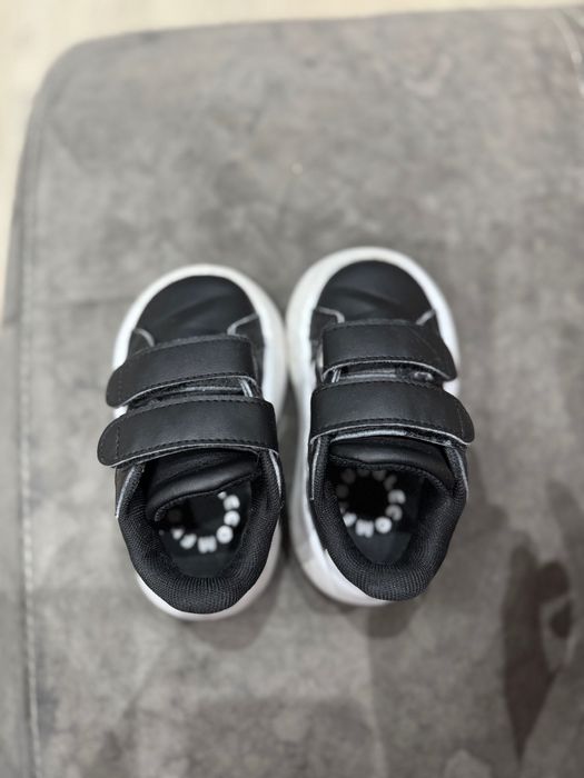 Маратонки Адидас