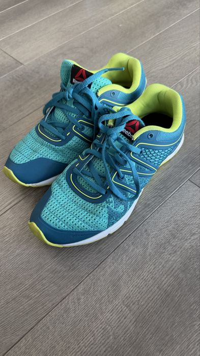 Кроссовки женские Reebok
