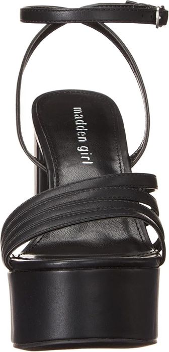 Високи обувки, нови