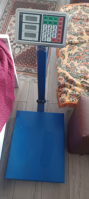 Vând cantar 350lei