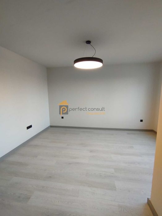 Продава се Четиристаен апартамент в Пловдив, Кършияка - 145 кв.м за 1038 €/кв.м - Снимка #10