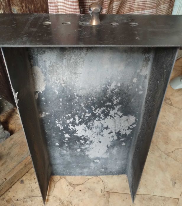 Камина за отопление на дърва