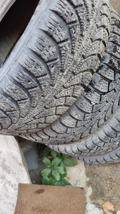 Продам шины  195/60 /R15