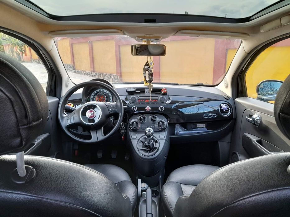 Fiat 500 Ideal pentru fete