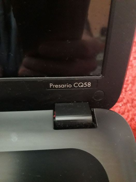 Vând laptop  presario CQ58