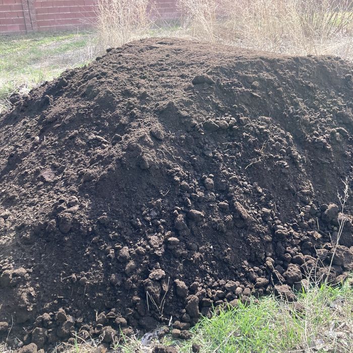 Продаю.Навоз,перегной,Черназём