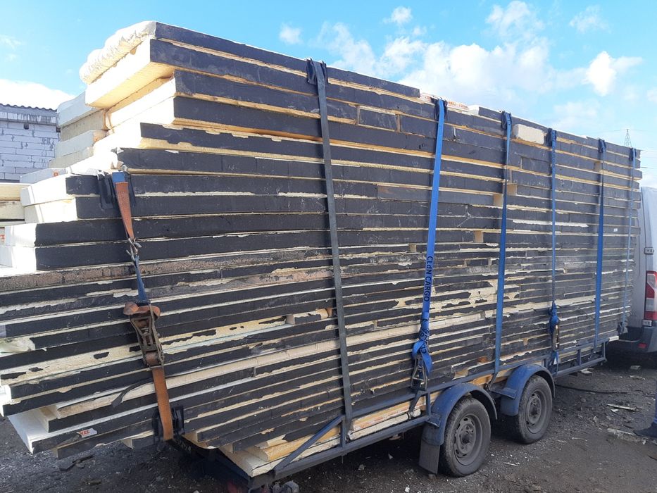 Vând spuma poliuretanica